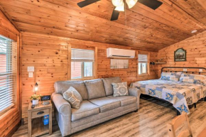 Beautiful New Bern Studio Cabin with Fire Pit!